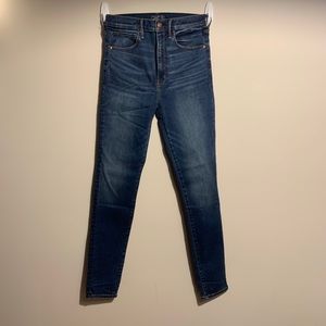 A&F Ultra High Rise Super Skinny Jeans - Dark Wash